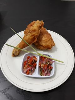 Foto resep Sambal matah ayam tepung