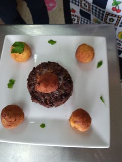 Una foto de Croquetas con papas duquesa