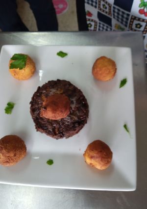 Una foto de Croquetas con papas duquesa