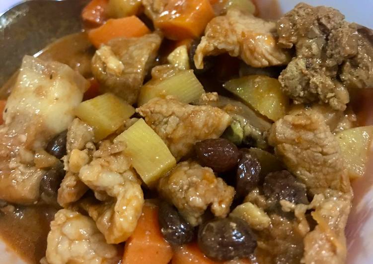 Step-by-Step Guide to Prepare Favorite Classic Pork Menudo