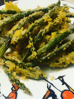 Una foto de Espárragos en tempura