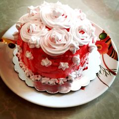 A picture of Eggless n without oven Strawberry cream cheese cake 🎂❤️.
