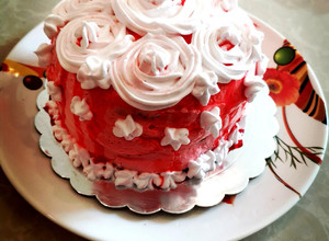 A picture of Eggless n without oven Strawberry cream cheese cake 🎂❤️.