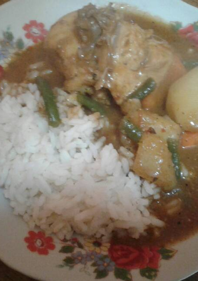 Una foto de Pepian de pollo (Casero)