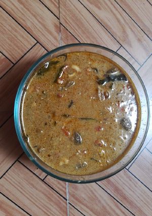 A picture of Lobia brinjal curry.