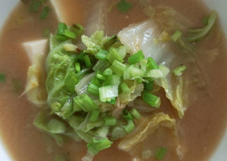 Cabbage tofu soup