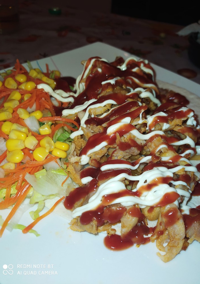 Una foto de Kebab en plato