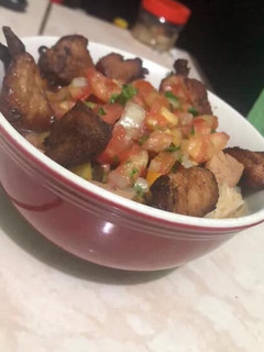 Una foto de Chifrijo receta costarricense