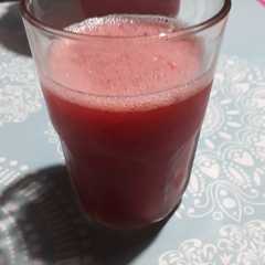 Una foto de Licuado de frutilla 🍓