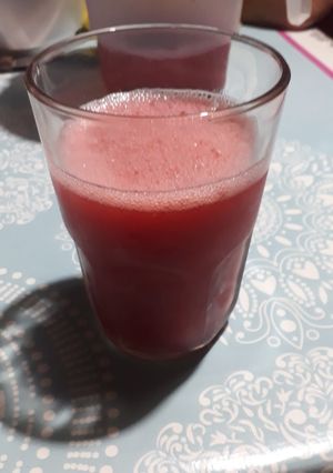 Una foto de Licuado de frutilla 🍓
