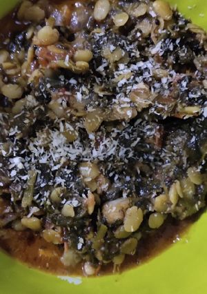 A picture of Goan style spinach.