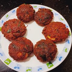 A picture of Beetroot Soya cheese cutlets.