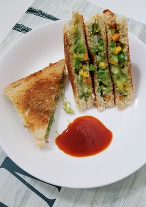 A picture of Chilli Cheese Veg Sandwich.