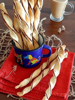 চীজ স্ট্র (Cheese straw recipe in Bengali) রেসিপির প্রধান ছবি
