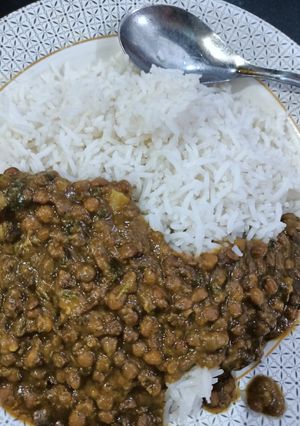 A picture of Desi masar.