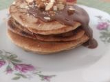 Pancakes integrales con mantequilla de maní, sin huevo