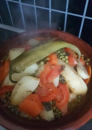 صورة لوصفة طاجين مغربي بالخضر