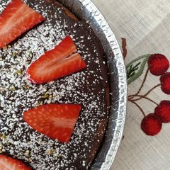 Chocolate, strawberry and pistachio cake A picture of Chocolate, strawberry and pistachio cake.