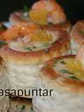 Volovanes rellenos de langostinos al ajillo