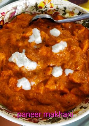 A picture of Paneer makhani.
