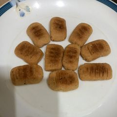 A picture of Diet biscuits with flex seed 🧇 🧇.