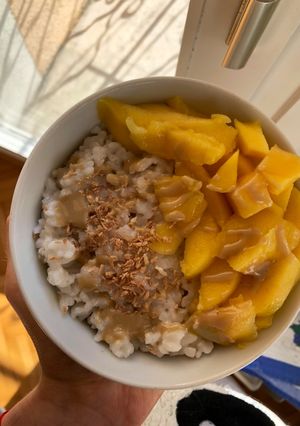 A picture of Mango Sticky Rice.