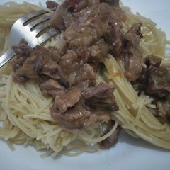 A picture of Spaghetti with Mutton stew.
