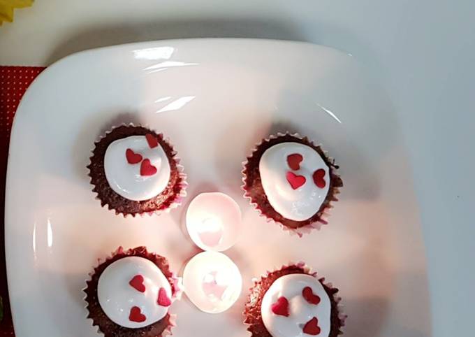 Red velvets cup cakes