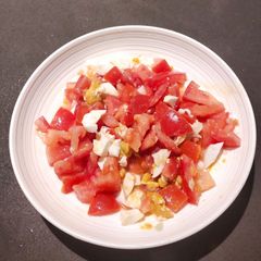 A picture of Tomato Salad.