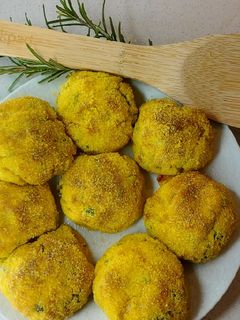 Foto di Polpette patate, piselli e formaggio