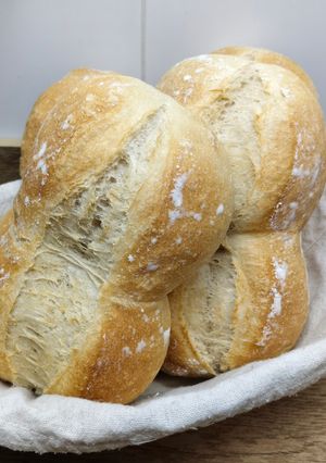 Una foto de Marraquetas, pan francés, pan batido, pan de batalla