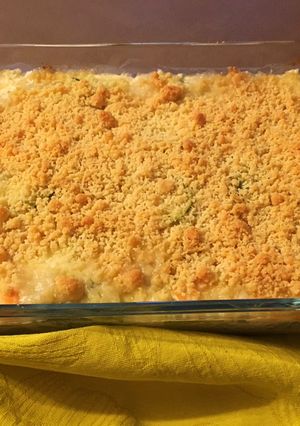 Une photo de Crumble de courgettes et truite fumée façon @lolotambouille
