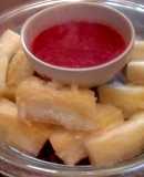 Yuca Cocinada con Mojo Rojo