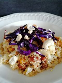 Una foto de Quinoa con verduras