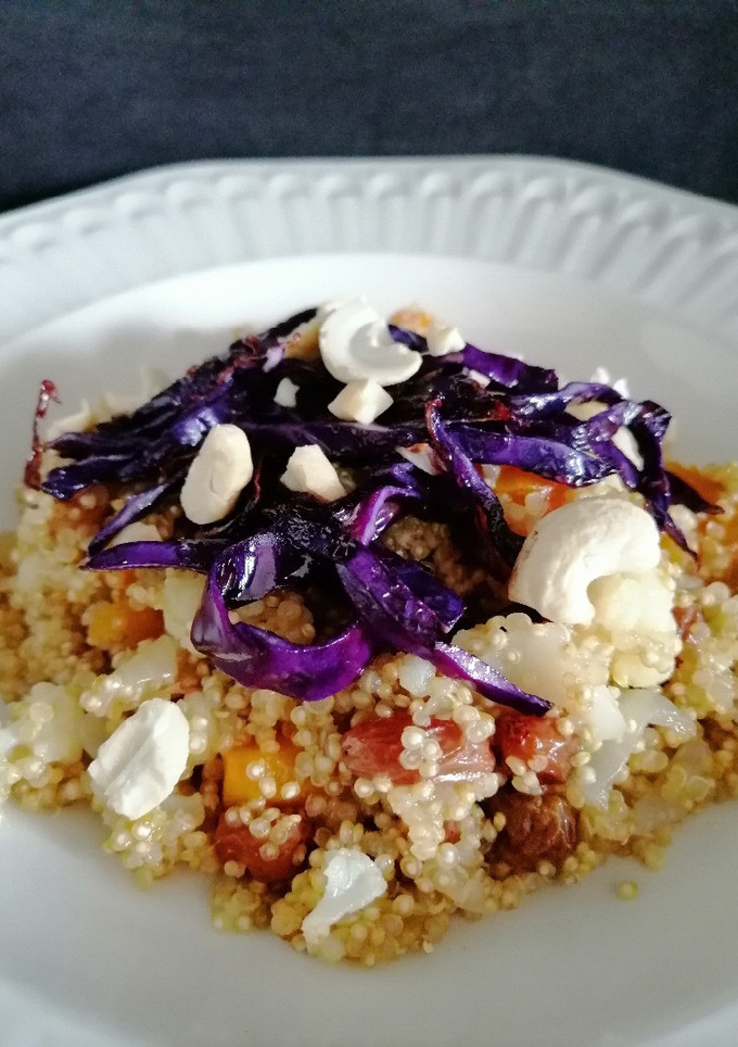 Una foto de Quinoa con verduras