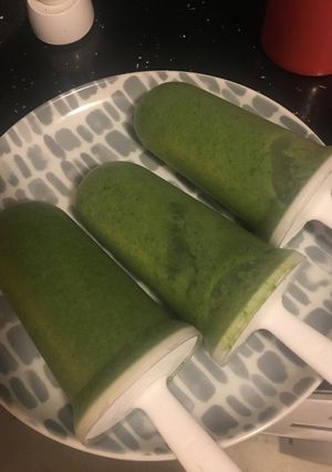 A picture of Spinach ice lolly (p10min, c0min).