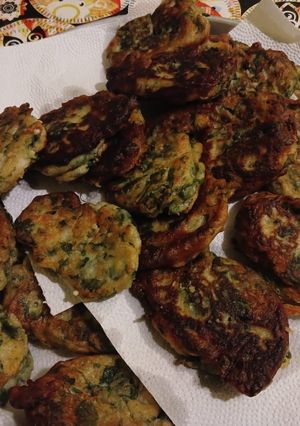 Una foto de Buñuelos de puré de papa y espinaca