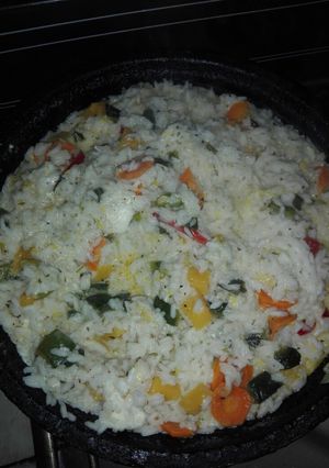 Una foto de Arroz con verduras