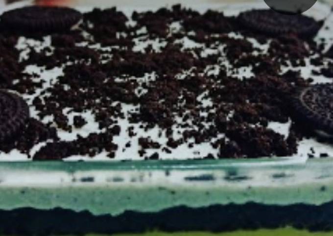 फ्रोजन ओरियो डिजर्ट(Frozen oreo dessert recipe in hindi) Recipe