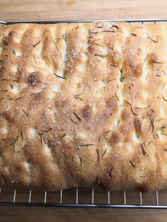 Φωτογραφία της συνταγής Focaccia al rosmarino / Φοκάτσια δενδρολίβανο