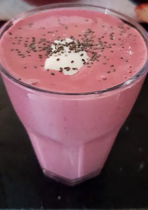 A picture of My Cherry, Greek Yogurt Smoothie with Chia Seeds 👌.