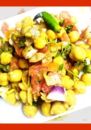 छोले चाट(chole chaat recipe in hindi) रेसिपी मुख्य फोटो