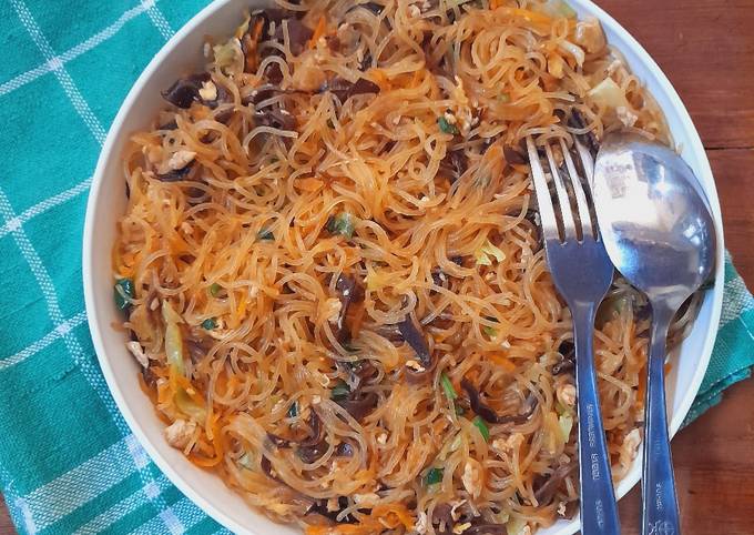 Resep Bihun Goreng Jamur Kuping Oleh Ninik Yanie Cookpad