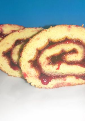 Φωτογραφία της συνταγής Cherry swiss roll!!!