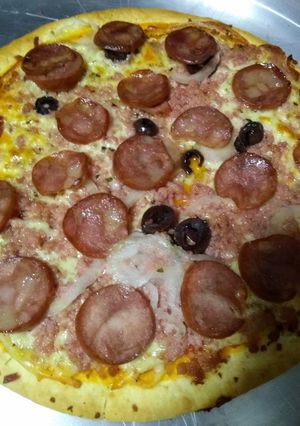 Foto de Pizza de Linguiça Toscana e calabresa