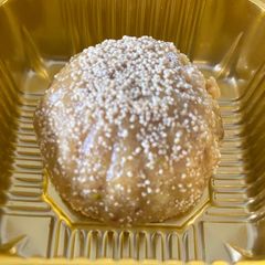 A picture of Farali ladoo.