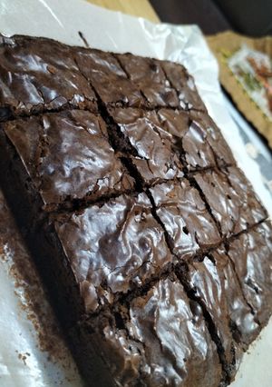 A picture of Fudgy brwnies.