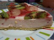 Una foto de postres con uvas