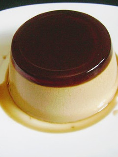 Una foto de Flan de Café bicolor