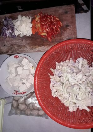 Foto resep Oseng Brokoli Bakso + Tahu